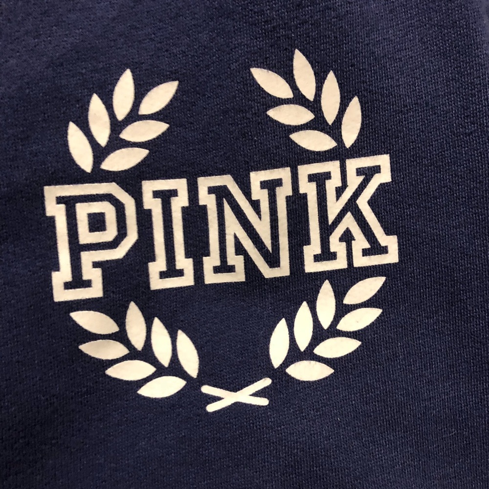 Sweatshirt - Picture 2 of 5